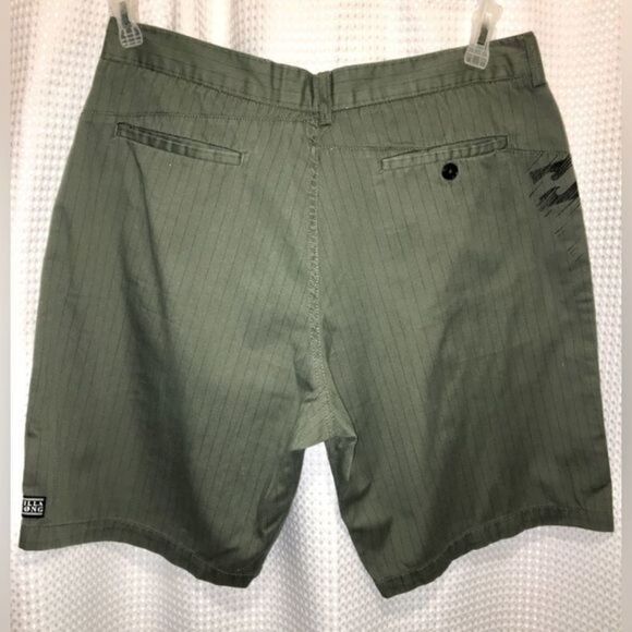 2/40$ Men’s Billabong Kaki with micro black stripes Shorts‎ size 38 - Picture 10 of 11